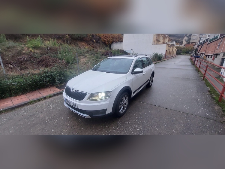 Skoda Octavia 2.0 184CV  foto 2